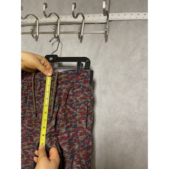 Lululemon Shorts Men 30X9 Active Performance Floral Drawstrings Packable Camo M - Picture 5 of 11